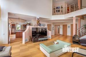 Дом 500м², 2-этажный, участок 18 сот.