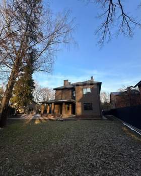 Дом 439м², 2-этажный, участок 10 сот.