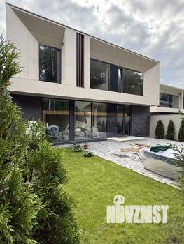 Дом 248м², 2-этажный, участок 5 сот.