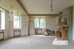 Дом 413м², 3-этажный, участок 12 сот.