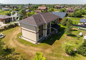 Дом 439м², 3-этажный, участок 24 сот.