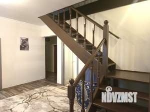 Дом 186м², 2-этажный, участок 10 сот.