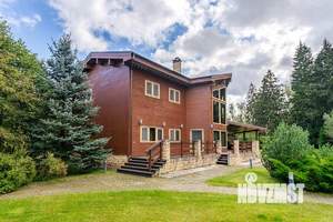 Дом 613м², 2-этажный, участок 43 сот.