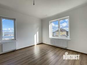 Коттедж 214м², 3-этажный, участок 5 сот.