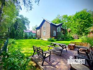 Коттедж 200м², 2-этажный, участок 10 сот.