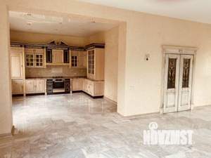 Дом 479м², 3-этажный, участок 30 сот.