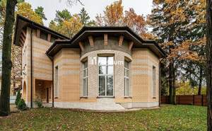 Дом 400м², 2-этажный, участок 10 сот.