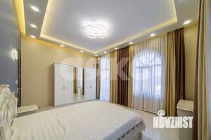 Дом 220м², 2-этажный, участок 6 сот.