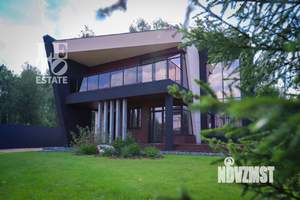 Дом 210м², 2-этажный, участок 6 сот.