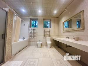 Коттедж 366м², 2-этажный, участок 10 сот.