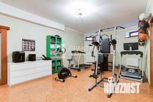 Дом 800м², 4-этажный, участок 20 сот.