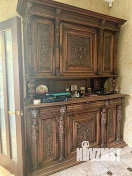 Дом 298м², 3-этажный, участок 11 сот.