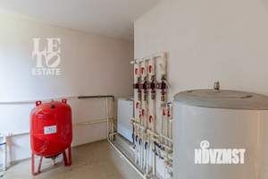 Коттедж 539м², 2-этажный, участок 15 сот.