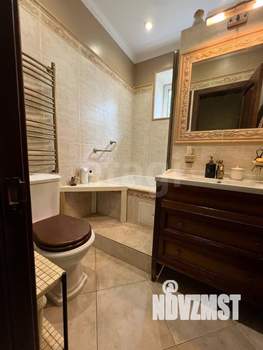 Дом 400м², 3-этажный, участок 10 сот.