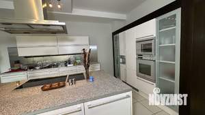 Дом 644м², 3-этажный, участок 19 сот.