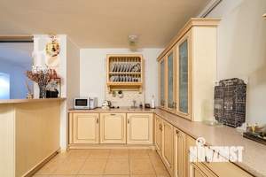 Дом 164м², 5-этажный, участок 2 сот.