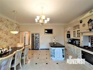 Коттедж 700м², 3-этажный, участок 7 сот.