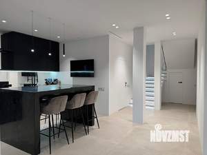 Дом 420м², 3-этажный, участок 8 сот.