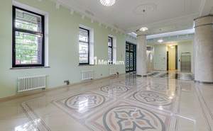 Дом 745м², 2-этажный, участок 20 сот.