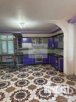 Дом 260м², 3-этажный, участок 10 сот.