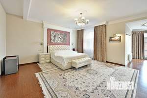 Коттедж 428м², 3-этажный, участок 12 сот.