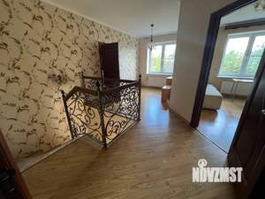 Дом 230м², 3-этажный, участок 14 сот.