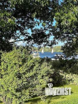 Коттедж 1300м², 3-этажный, участок 60 сот.