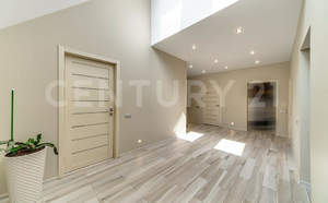 Дом 310м², 3-этажный, участок 15 сот.