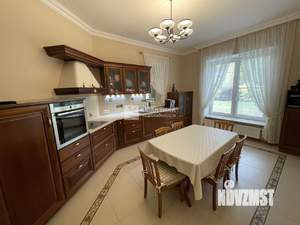 Дом 494м², 2-этажный, участок 16 сот.