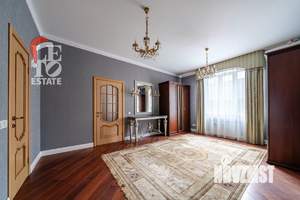 Дом 541м², 3-этажный, участок 12 сот.