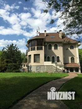 Дом 500м², 4-этажный, участок 30 сот.