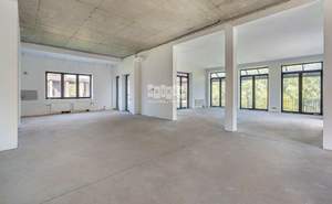 Дом 840м², 2-этажный, участок 43 сот.