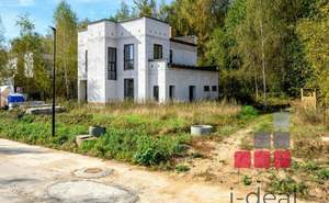 Дом 218м², 2-этажный, участок 9 сот.