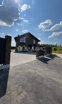 Дом 209м², 2-этажный, участок 6 сот.