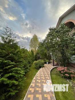 Коттедж 215м², 2-этажный, участок 10 сот.