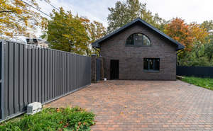 Дом 439м², 3-этажный, участок 10 сот.