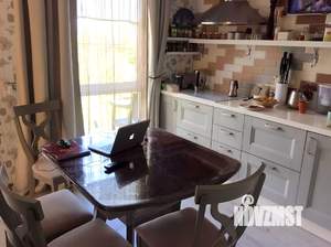 Дом 180м², 3-этажный, участок 7 сот.