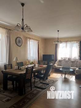 Дом 328м², 2-этажный, участок 6 сот.