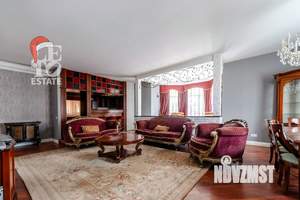 Дом 541м², 3-этажный, участок 12 сот.