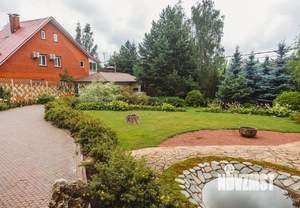 Коттедж 834м², 3-этажный, участок 18 сот.