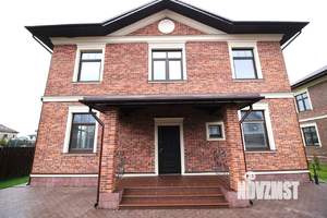 Коттедж 183м², 2-этажный, участок 6 сот.