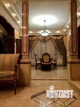 Дом 500м², 4-этажный, участок 30 сот.