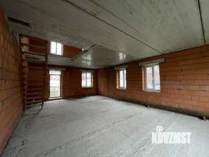 Таунхаус 172м², 3-этажный, участок 4 сот.