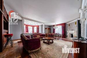 Дом 541м², 3-этажный, участок 12 сот.