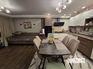 Дом 220м², 4-этажный, участок 2 сот.