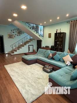 Дом 500м², 3-этажный, участок 6 сот.