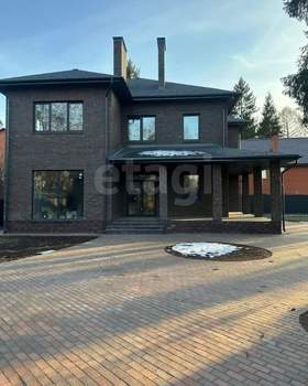 Дом 439м², 2-этажный, участок 10 сот.