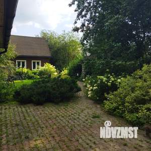 Дом 120м², 2-этажный, участок 8 сот.