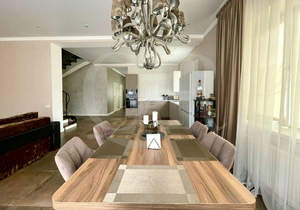 Дом 151м², 2-этажный, участок 6 сот.