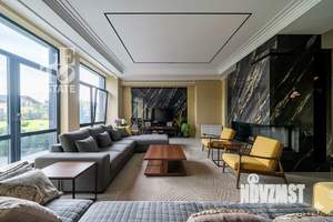 Дом 1100м², 2-этажный, участок 20 сот.